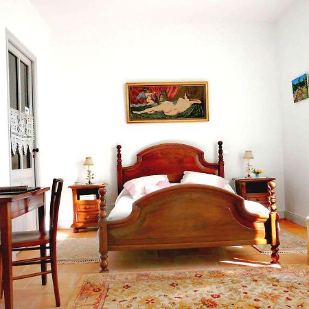 Bed and Breakfast Au Bord De L'Eau Pessac-sur-Dordogne Exterior foto