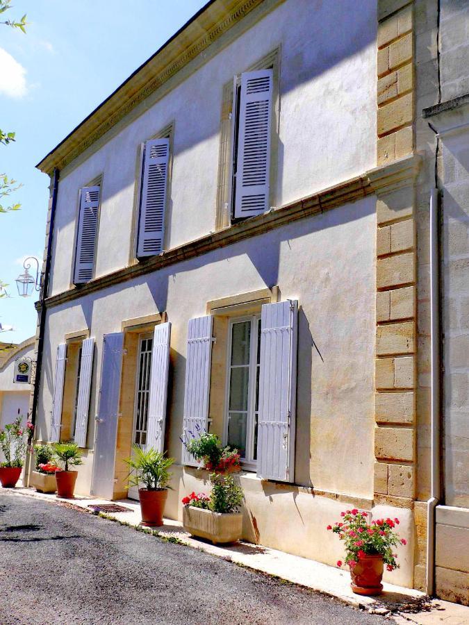 Bed and Breakfast Au Bord De L'Eau Pessac-sur-Dordogne Exterior foto